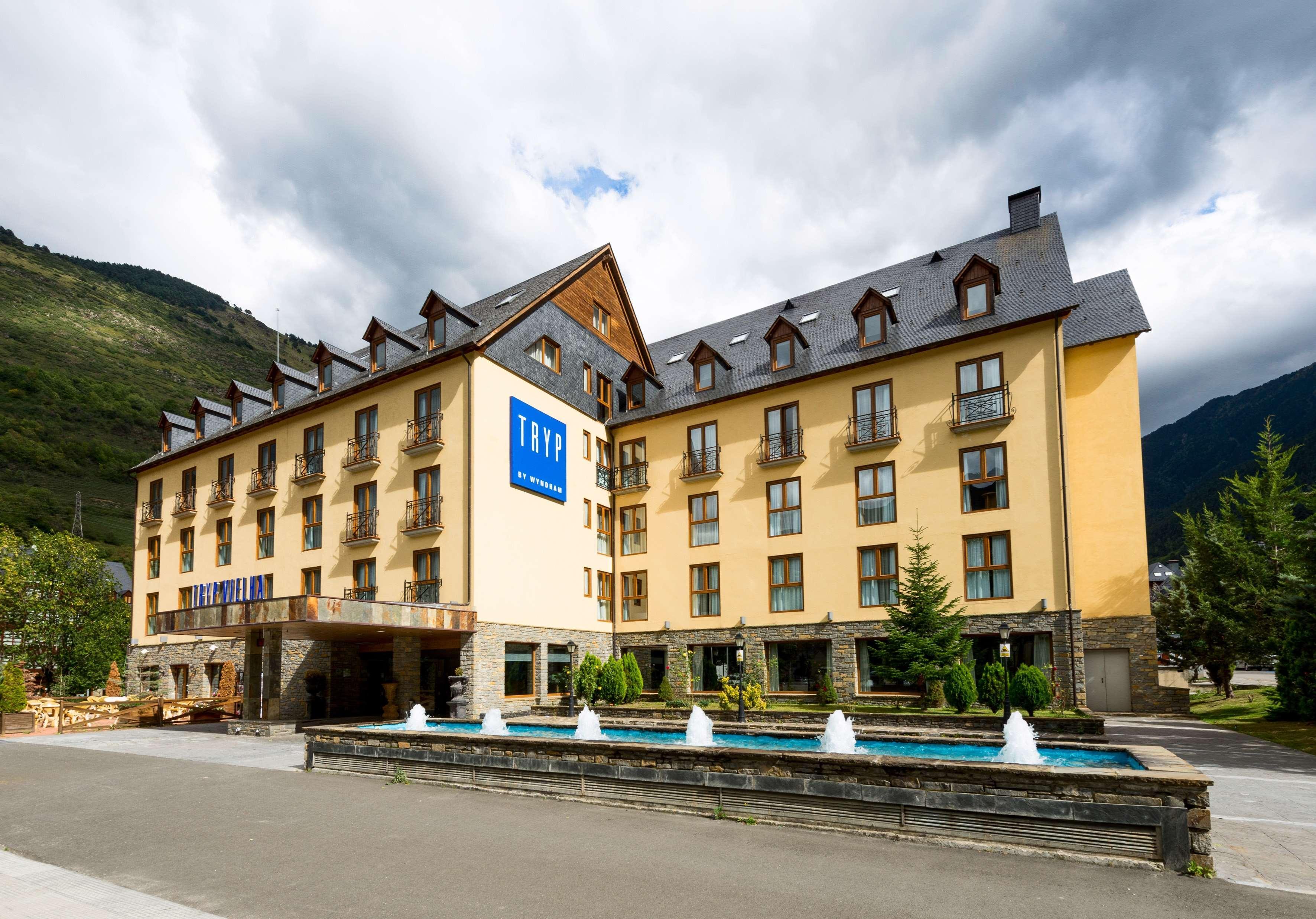 Hotel Vielha Val D'Aran, Affiliated By Melia Exterior photo