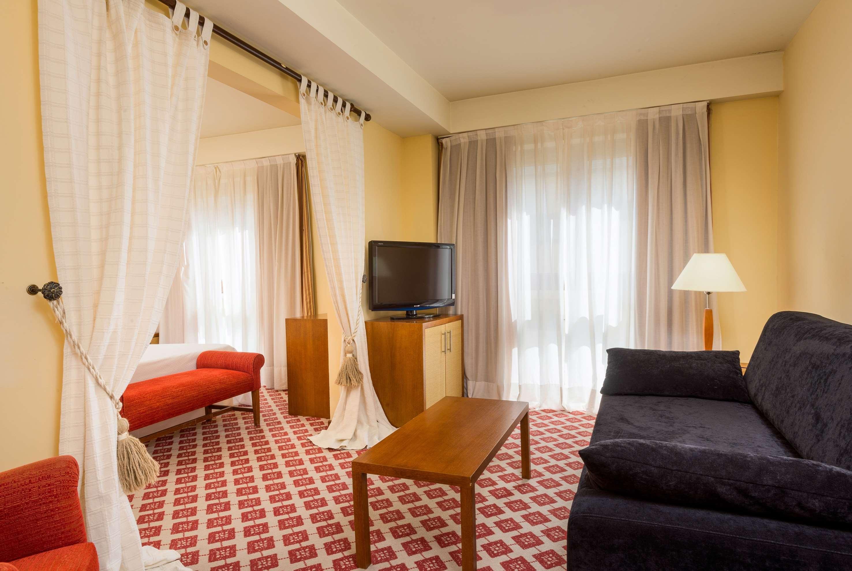 Hotel Vielha Val D'Aran, Affiliated By Melia Exterior photo
