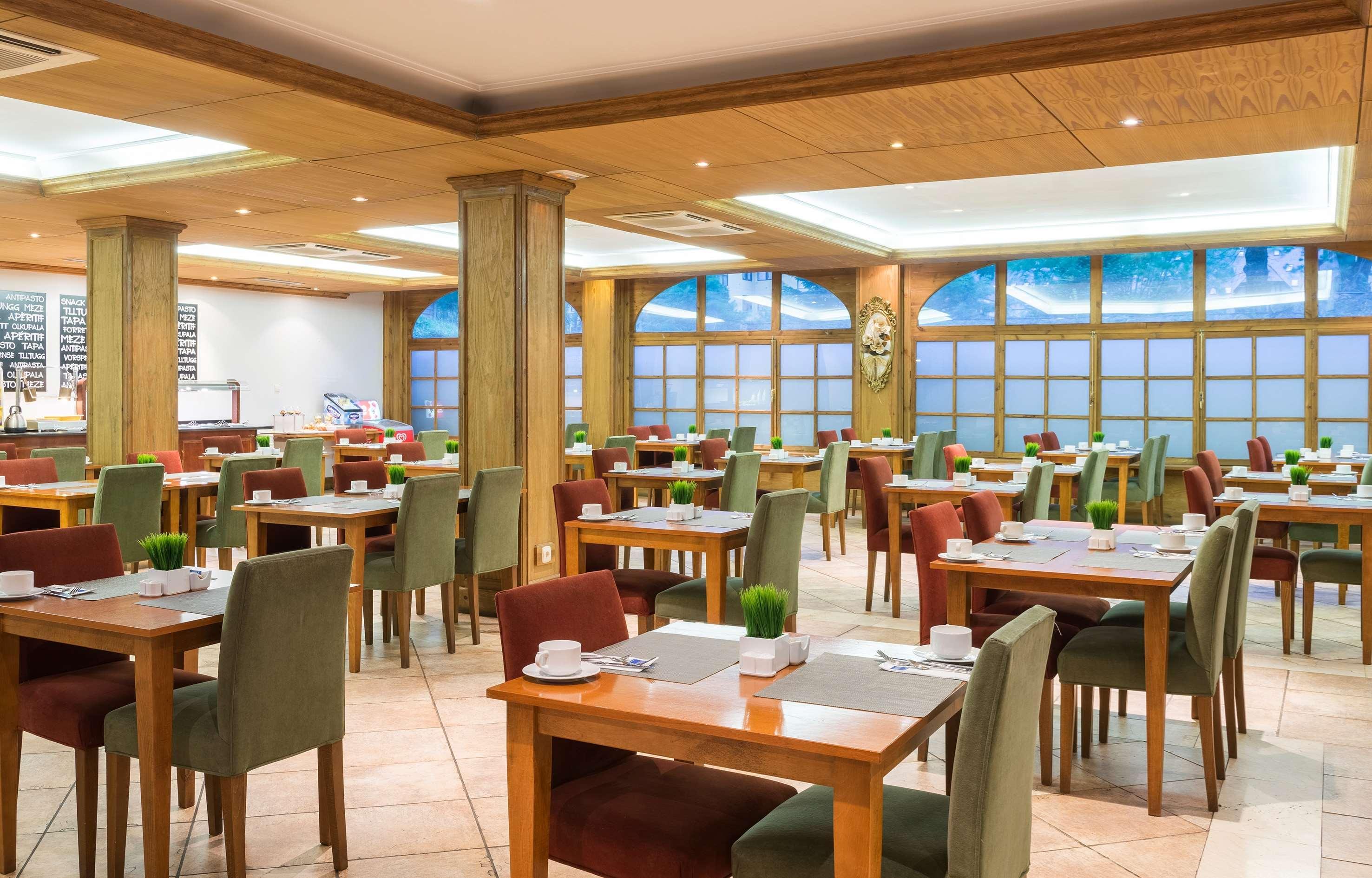 Hotel Vielha Val D'Aran, Affiliated By Melia Exterior photo