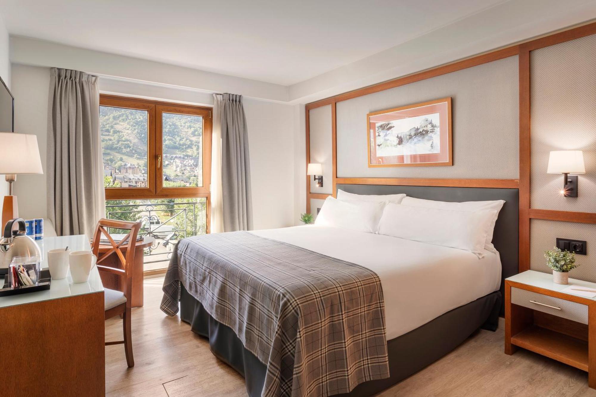 Hotel Vielha Val D'Aran, Affiliated By Melia Exterior photo