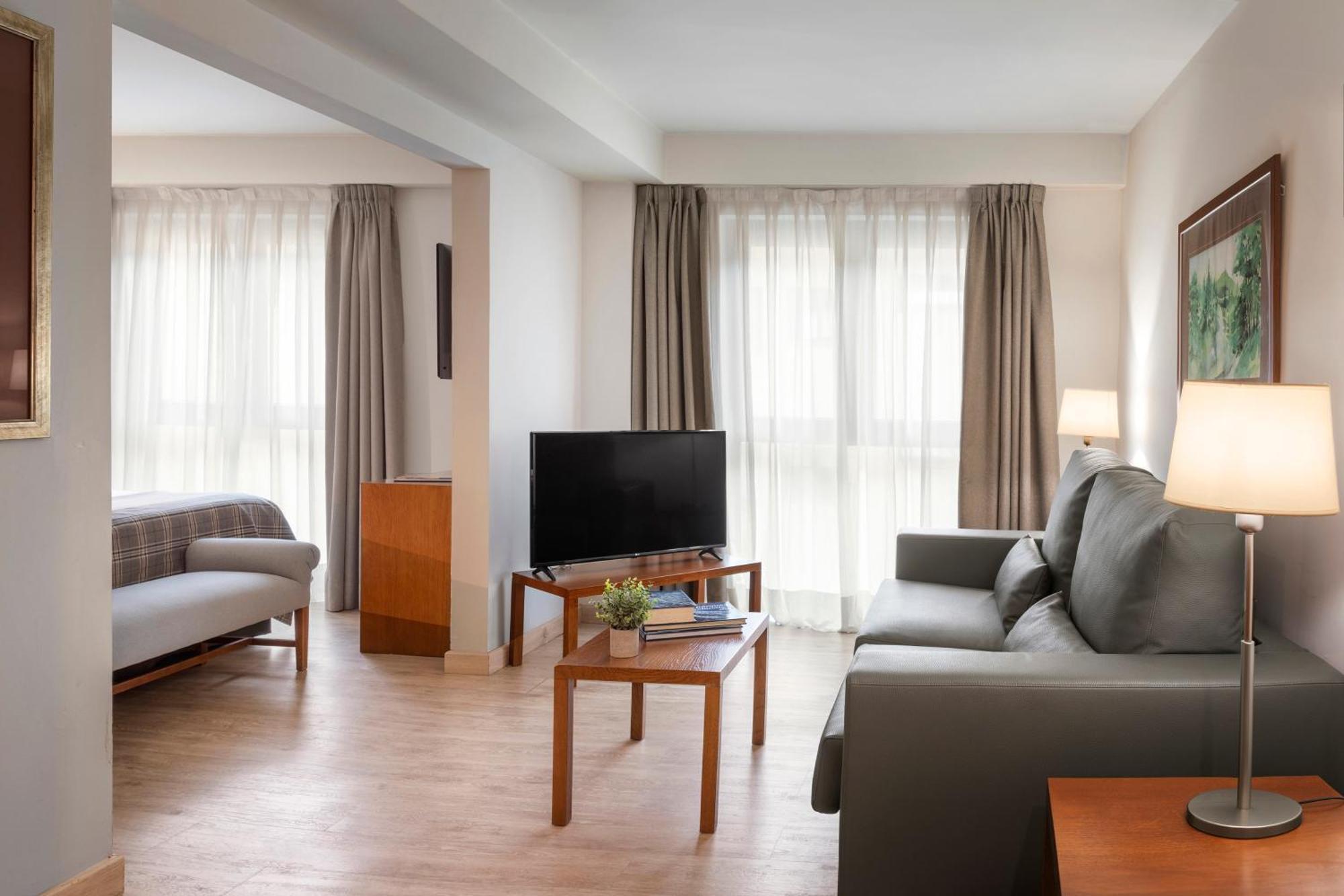 Hotel Vielha Val D'Aran, Affiliated By Melia Exterior photo